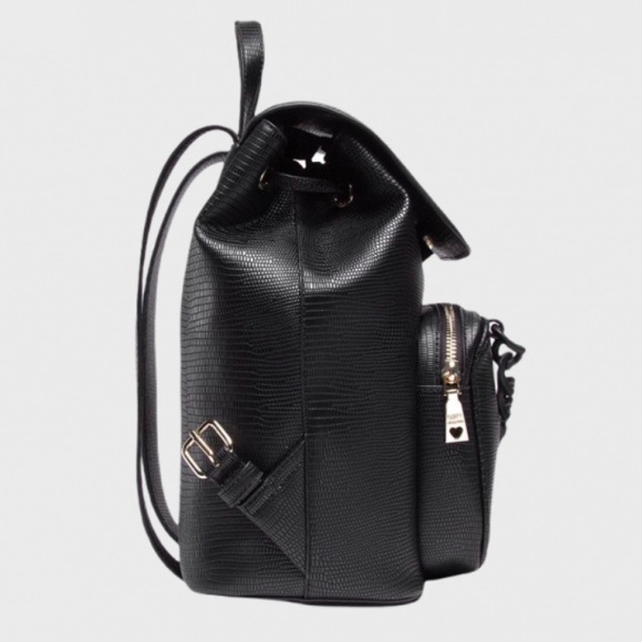 Love Moschino Black Leather Backpack with Drawstring & Black Heart Chain NWT - Picture 3 of 4